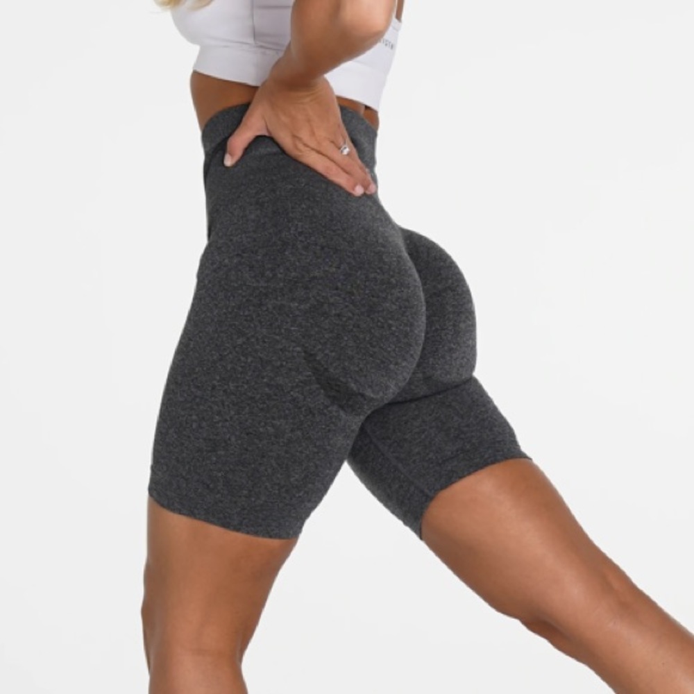 NVGTN Black Speckled Biker Shorts Size Small